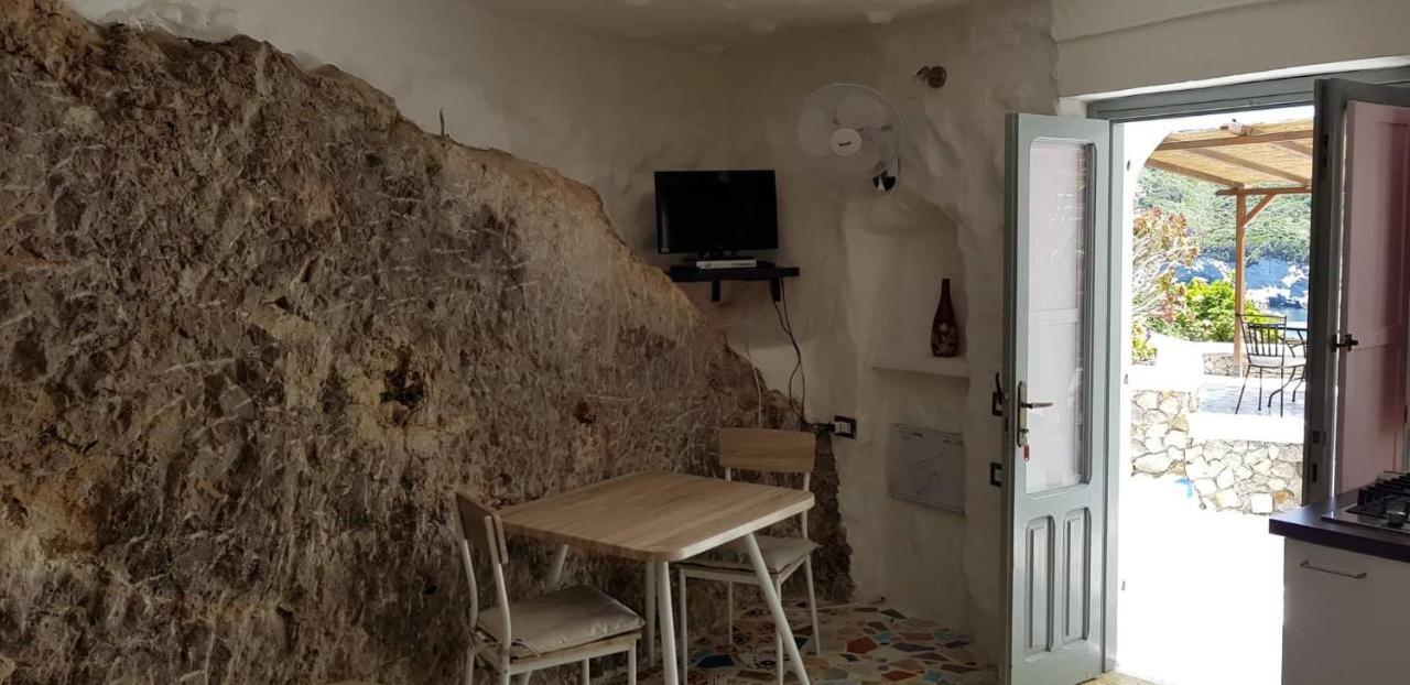 L'Incanto Di Cala Feola Ponza Eksteriør bilde